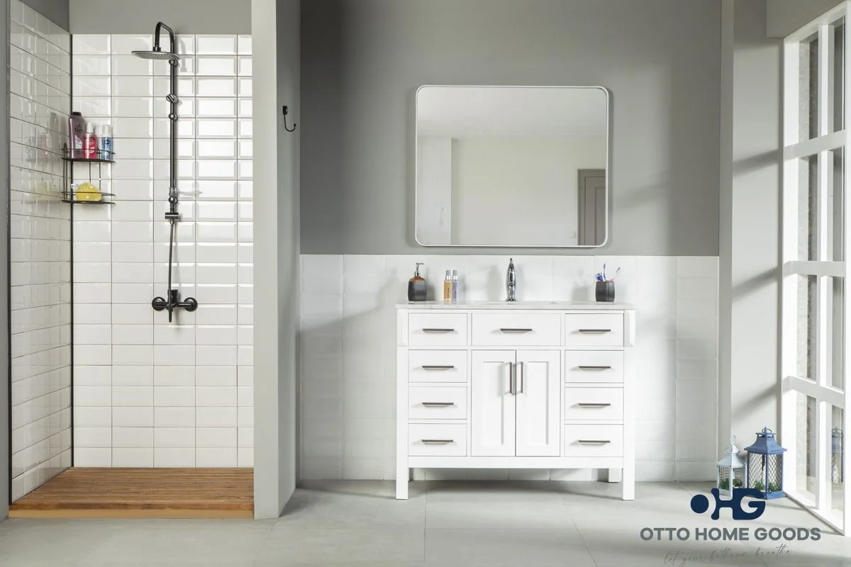 Fawna Bathroom Cabinet - White - 42"